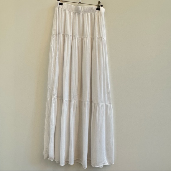 Dynamite Dresses & Skirts - Dynamite White Maxi Skirt